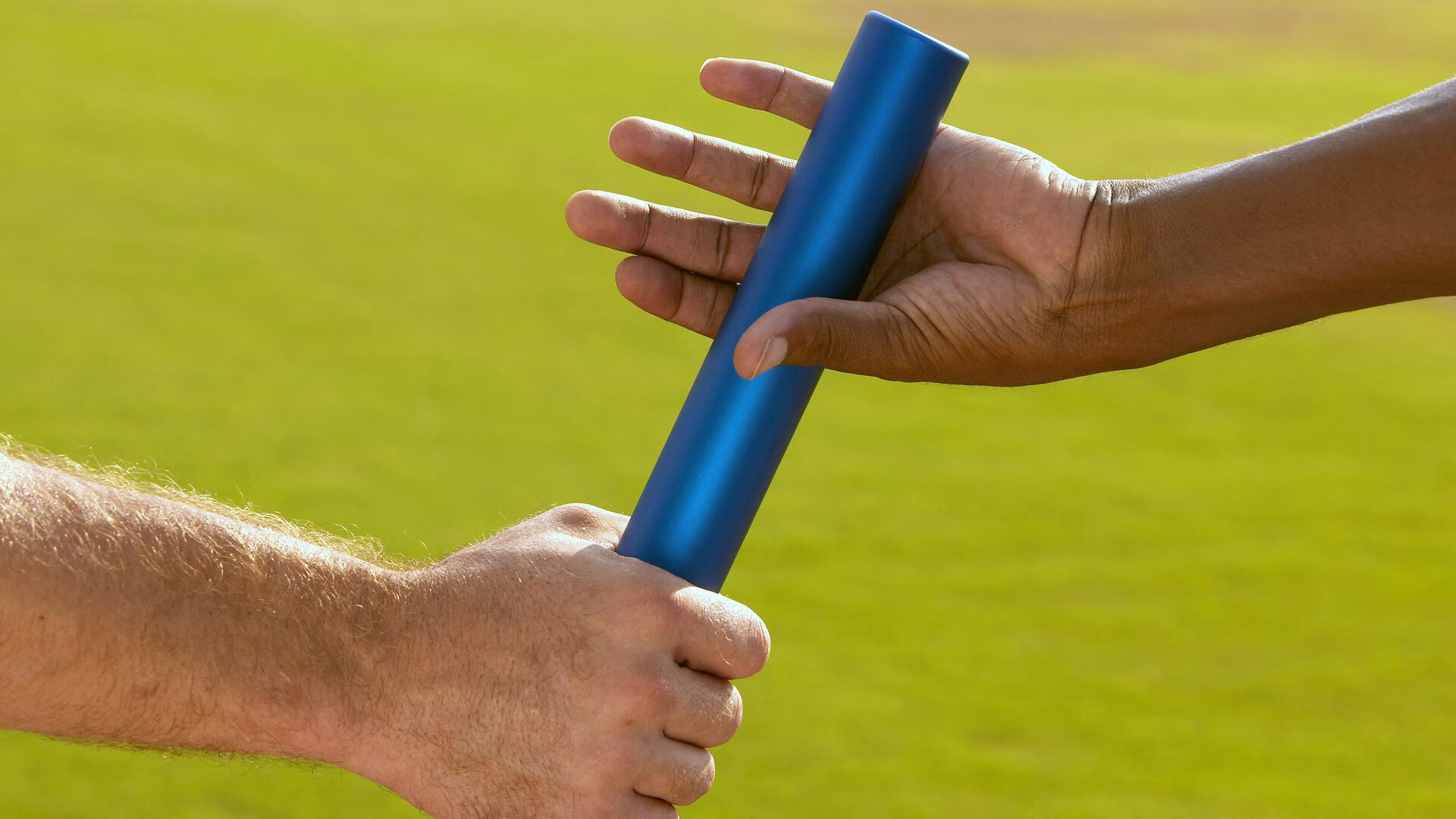 随机李娜教子有方陪同孩子参与体育课，李娜老师